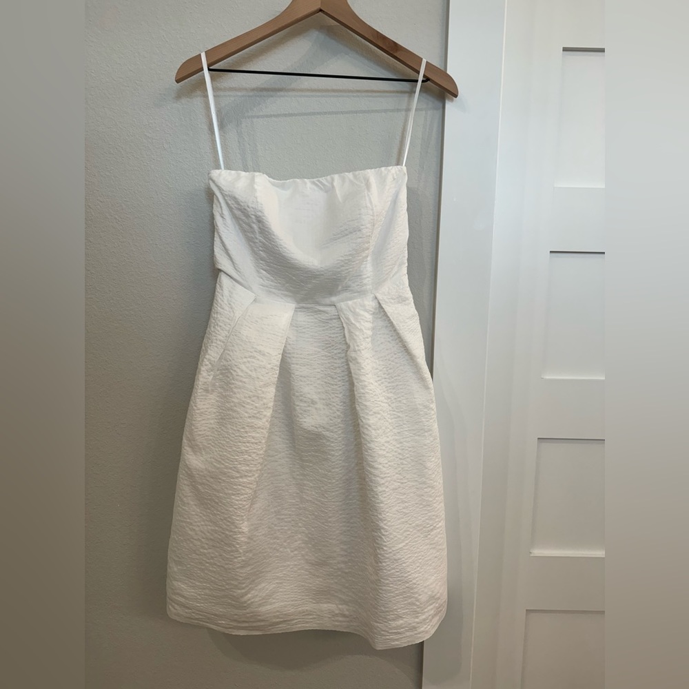 J.Crew White Seersucker Strapless Dress with Pockets! Size 4